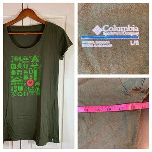 Columbia Shirt Women's Large Green Graphic‎ Print Casual Pullover Camp Symbols
